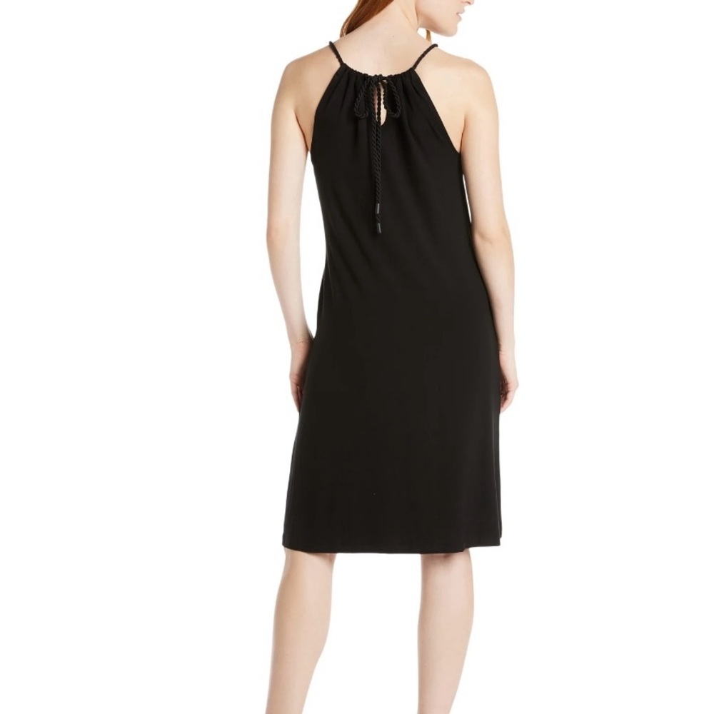 Elegant Black Sleeveless Dress